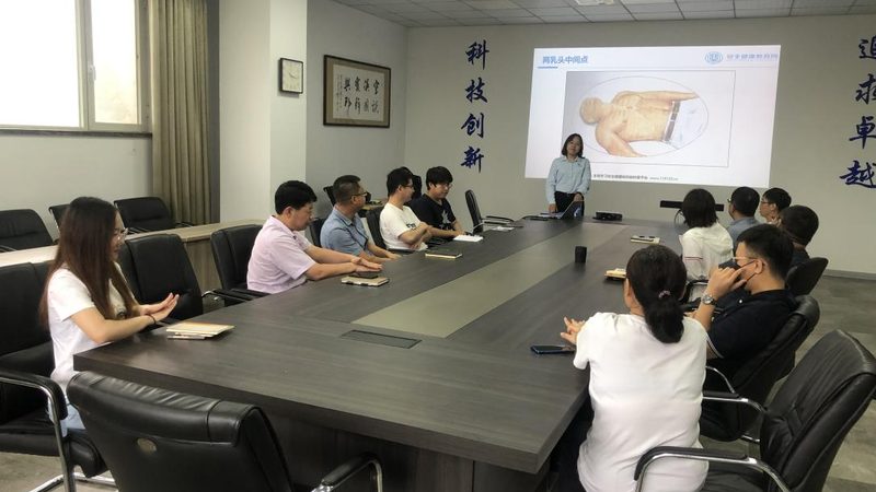 小标题：了解考研在线课程市场现状