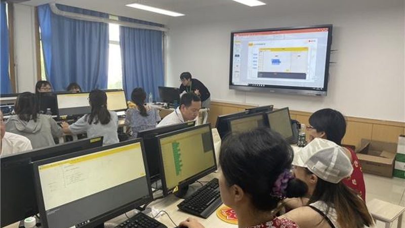 广州电工证考试培训的价格通常由以下几个因素构成：